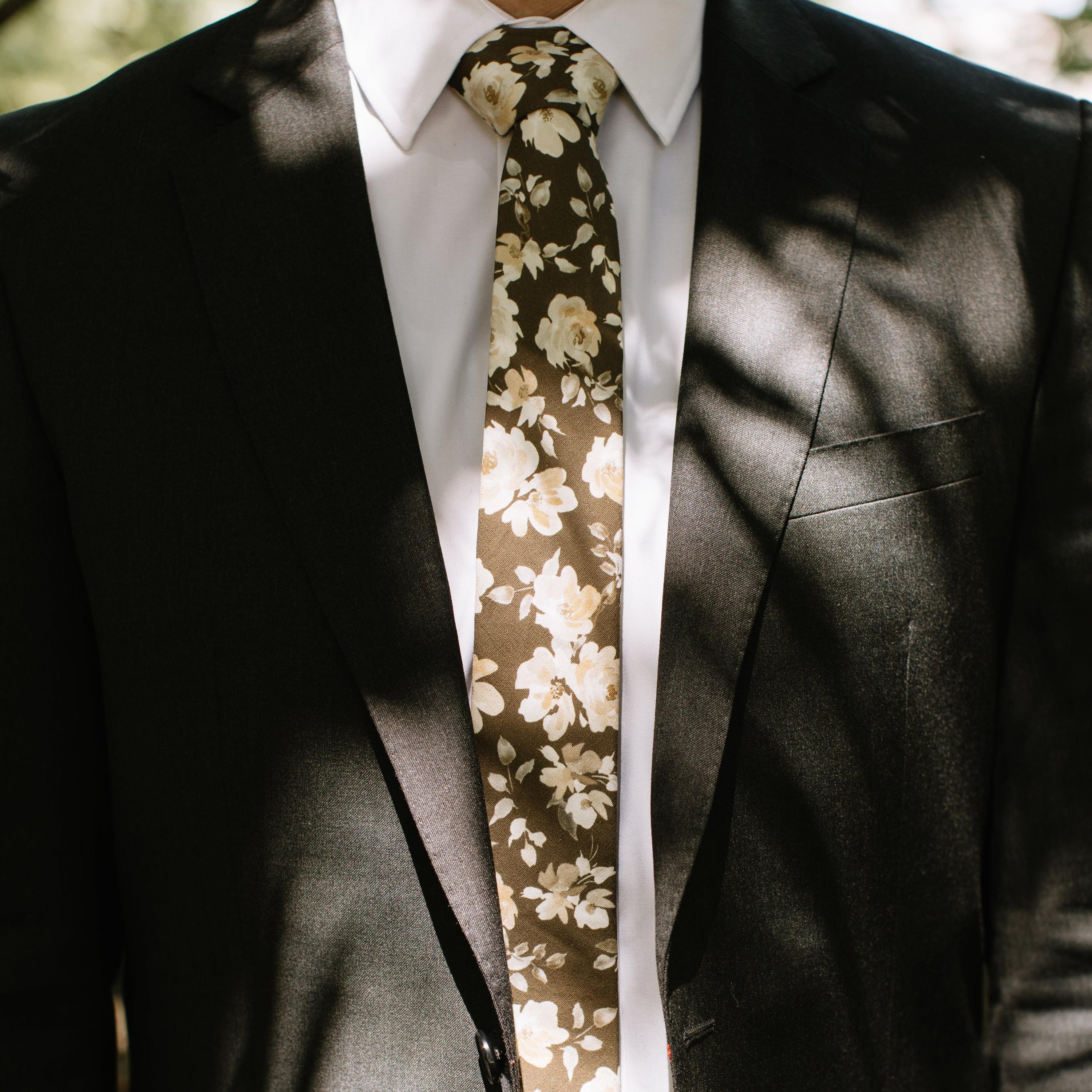 Magnolia Floral Men's Tie